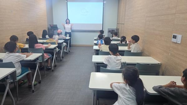 [작가] 7월 한연진 <한연진작가와의 만남> 